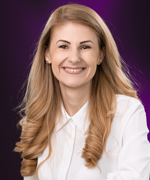 Ramona Huștiu, Carrefour România, Carrefour România